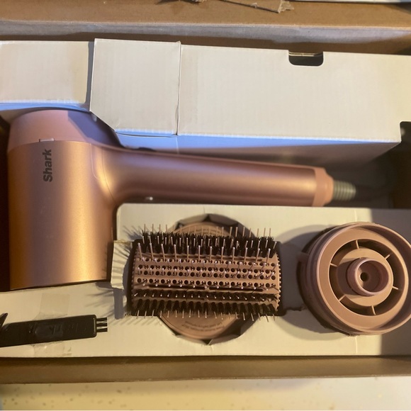 Shark Hair Styling Set - Picture 2 of 5